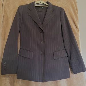 Anne Klein Womens Suit size 8 (full suit - 2 piece)